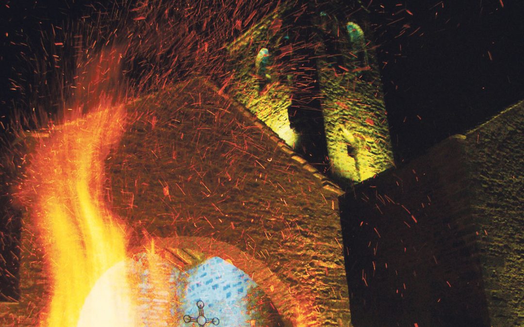 El fuego da vida a las tradiciones que conforman la magia de Huesca en enero